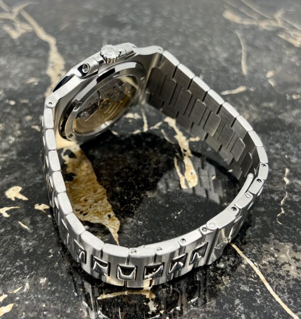 Patek Philippe Nautilus - 5711/1A-001 - Steel