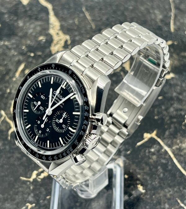 Omega Speedmaster Professional Moonwatch - New 2025