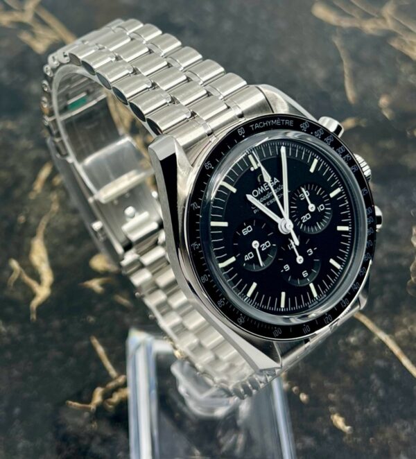 Omega Speedmaster Professional Moonwatch - New 2025