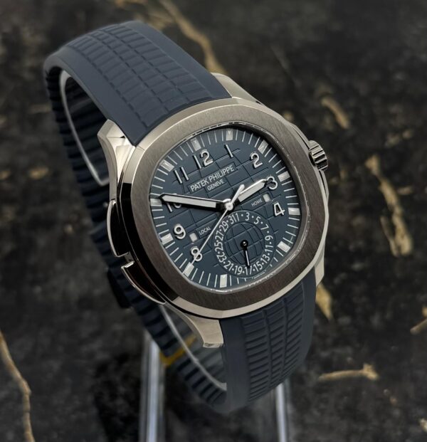 Patek Philippe Aquanaut - 5164G-001 - New 2025