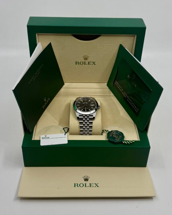 Rolex Datejust 41 - 126300-0008 - Steel - Grey Dial - Jubilee - New 2025