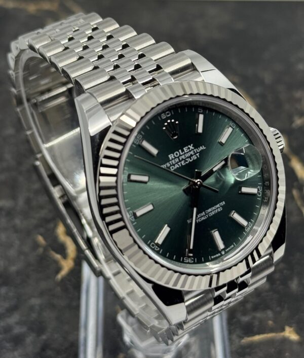 Rolex Datejust 41 - Green Dial - 126334 - Jubilee - New 2025