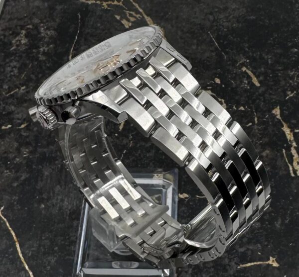 Breitling	Navitimer B01 Chronograph 41mm - Steel strap  - White	AB0139211G1A1 - New 2025