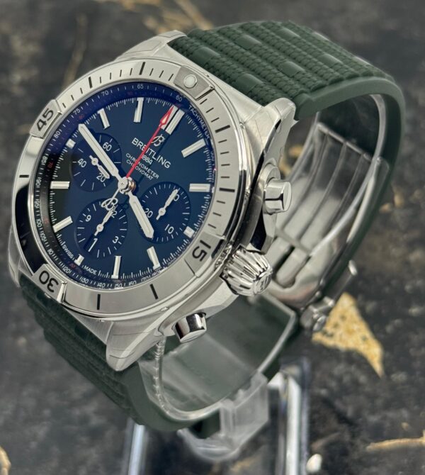 Breitling	Chronomat B01 42mm - Green Dial - AB0134101L2S1 - New 2025