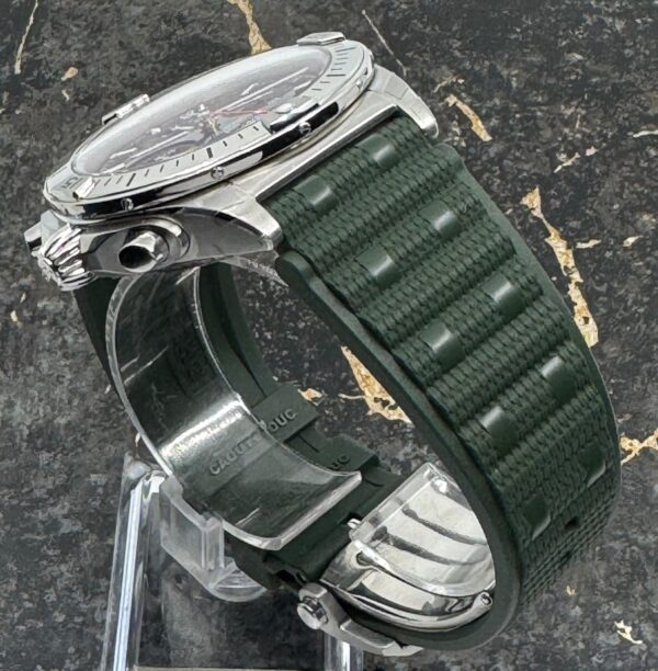 Breitling	Chronomat B01 42mm - Green Dial - AB0134101L2S1 - New 2025