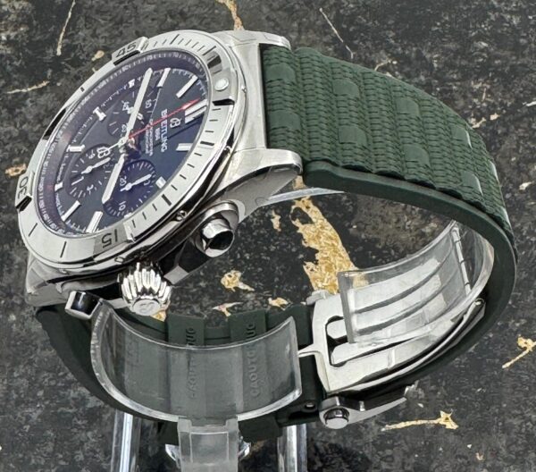 Breitling	Chronomat B01 42mm - Green Dial - AB0134101L2S1 - New 2025