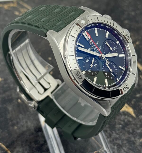 Breitling	Chronomat B01 42mm - Green Dial - AB0134101L2S1 - New 2025