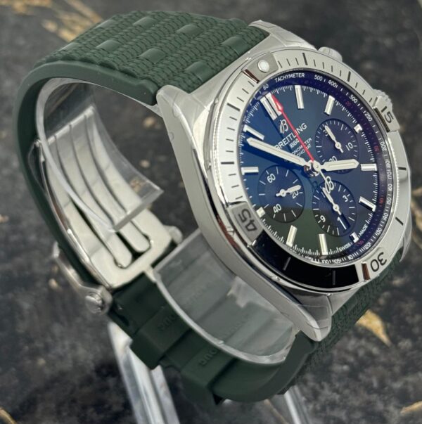 Breitling	Chronomat B01 42mm - Green Dial - AB0134101L2S1 - New 2025