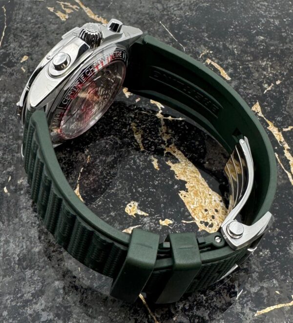 Breitling	Chronomat B01 42mm - Green Dial - AB0134101L2S1 - New 2025